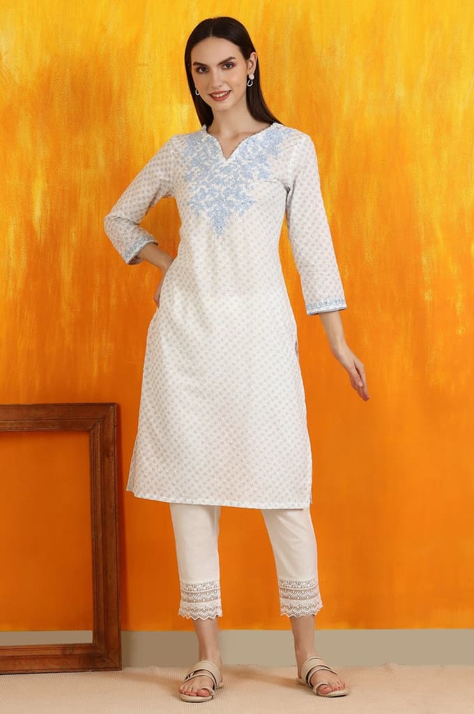 White Embroidered Cotton Swiss Dot Straight Kurta — photo 2