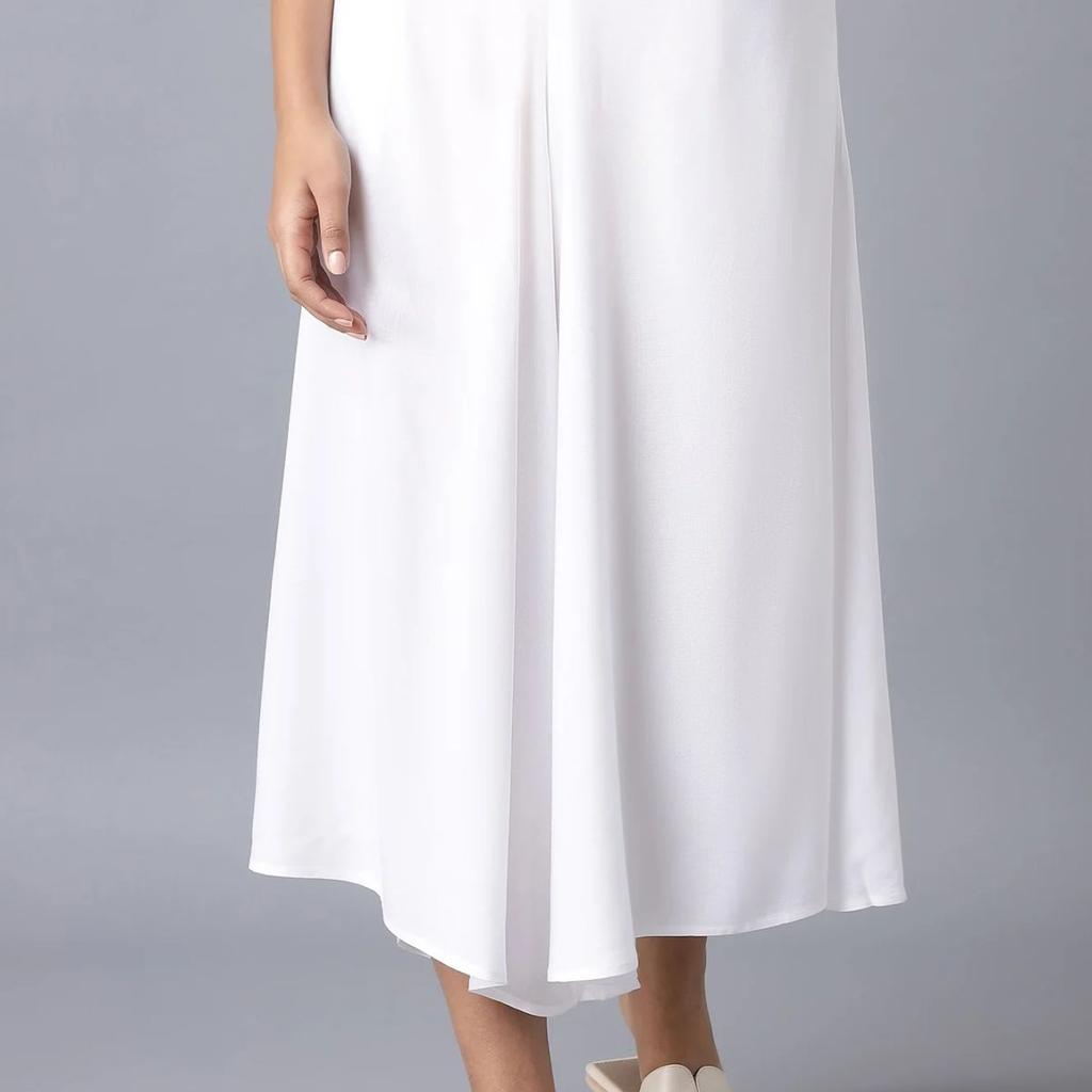 Elleven Women's White Solid Relaxed Fit Ankle Length Mid Rise Cullotes