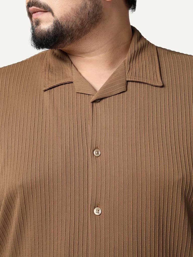 Plus Men's Mocha Cotton Half Sleeve Oversized Fit Textured Shirt with Cuban Collar — photo 5