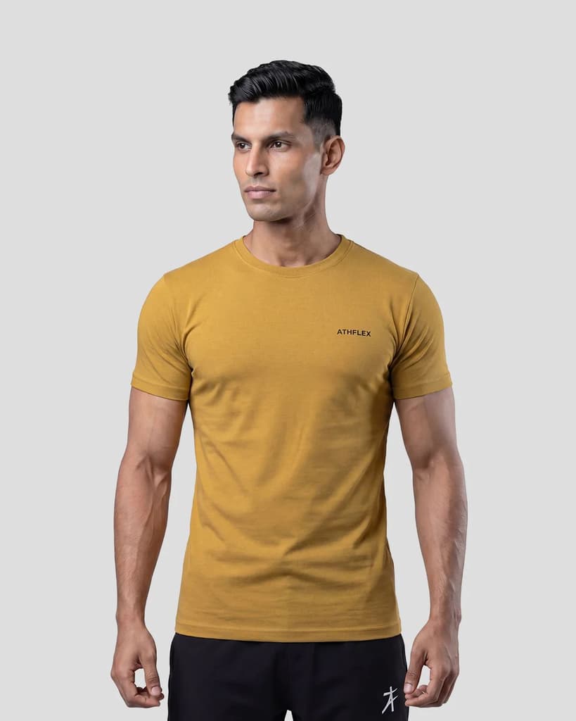 Muscle Fit T-Shirt — M