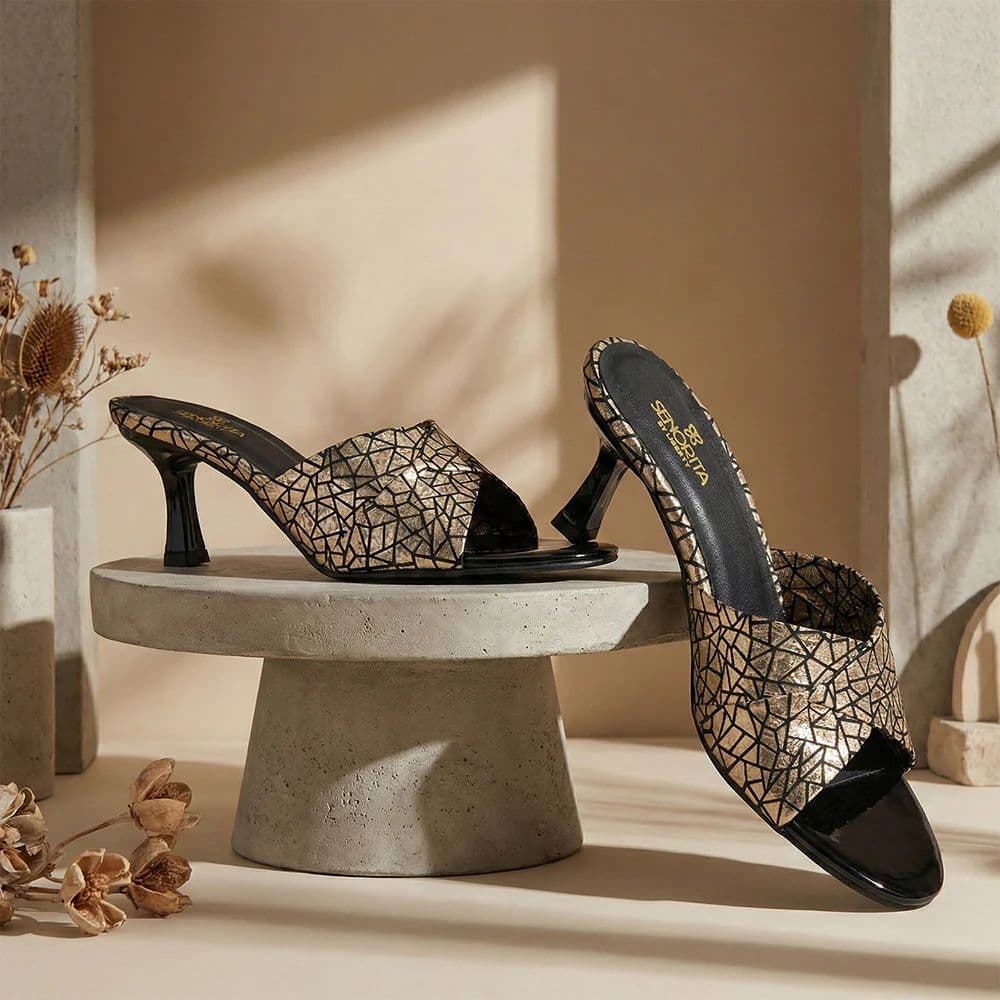 Senorita STY-156E Black Casual Heeled Slippers for Women — photo 2