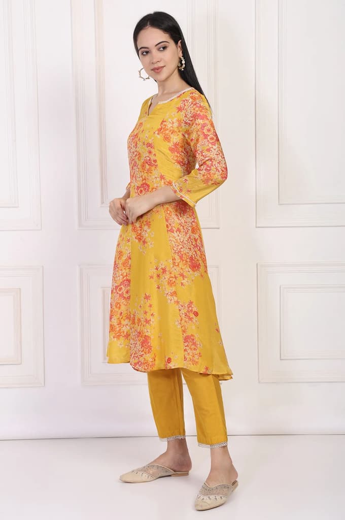 Yellow Floral Printed Beaded A-Line Tissue Kurta with Straight Pant Set — photo 4