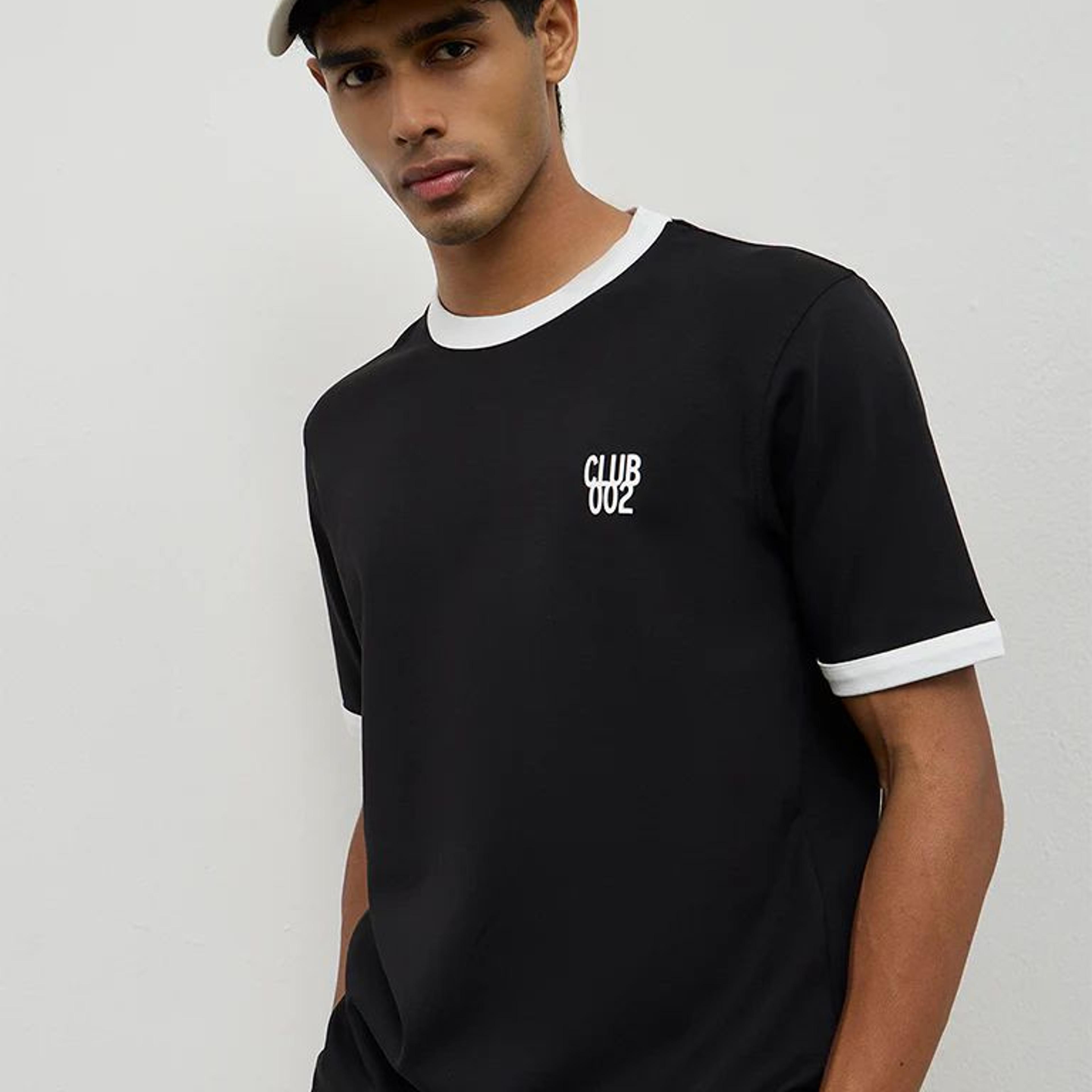 Nuoflexx Black Text-Printed Relaxed-Fit Cotton-Blend T-Shirt