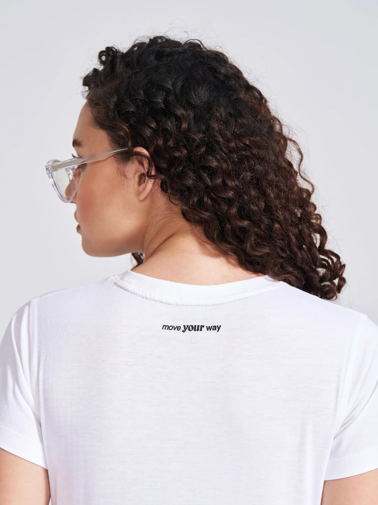 Women's White Solid Round Neck T-Shirt — photo 5