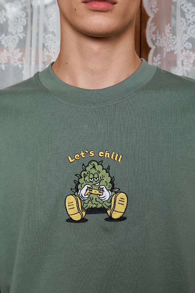 Chill Nugget Green Oversized T-shirt — photo 3
