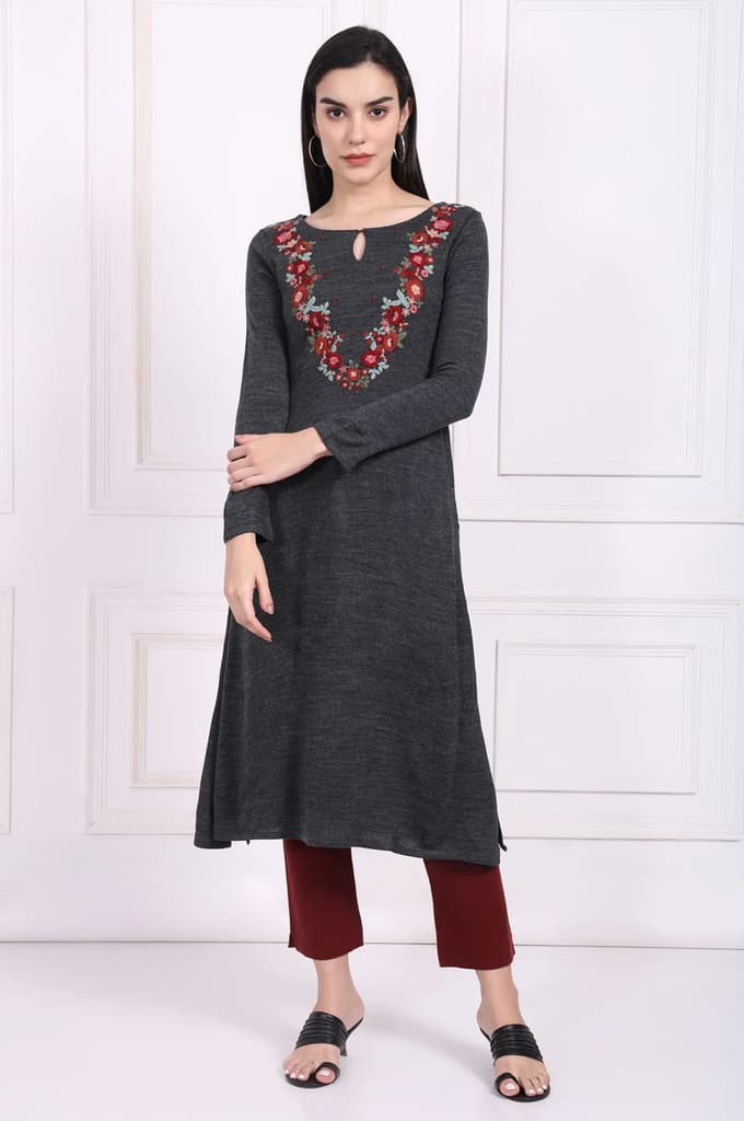 Grey Embroidered A-Line Acrylic Winter Kurta — photo 2