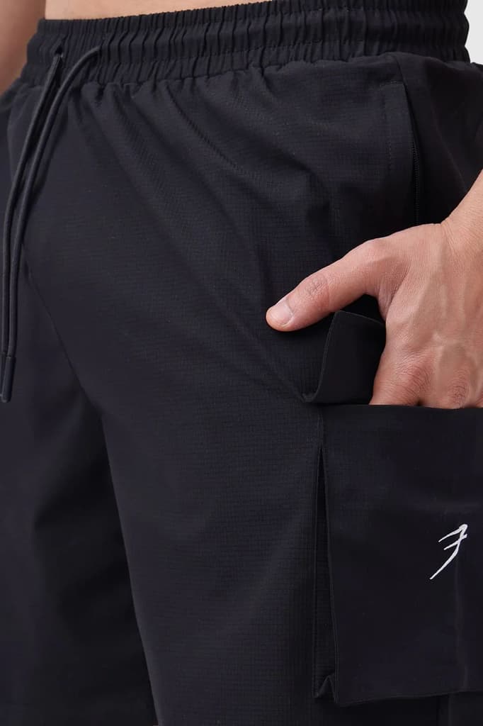 Delta Cargo Shorts Black — photo 4
