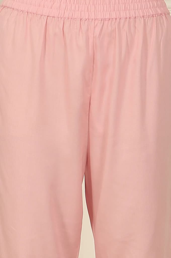 Pink Floral Printed Rayon Straight Kurta and Pants Set — photo 10