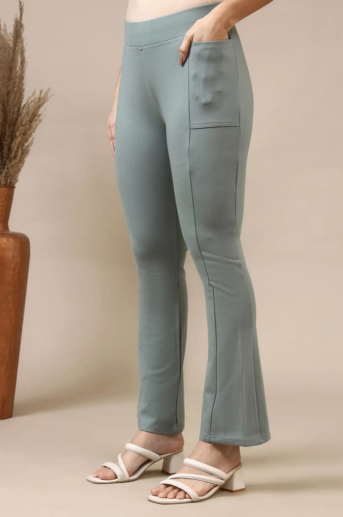 Green Solid Flared High Waisted Yoga Tights With Side Pockets — photo 4
