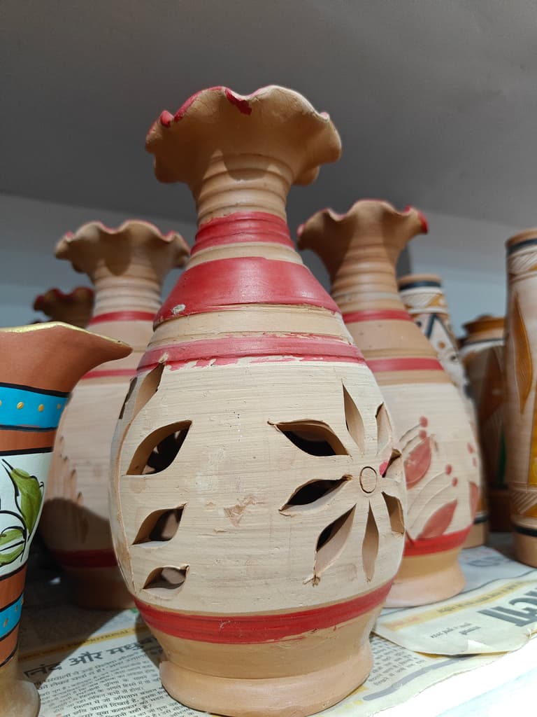 Vase with Design | Ceramic | Brown | Red