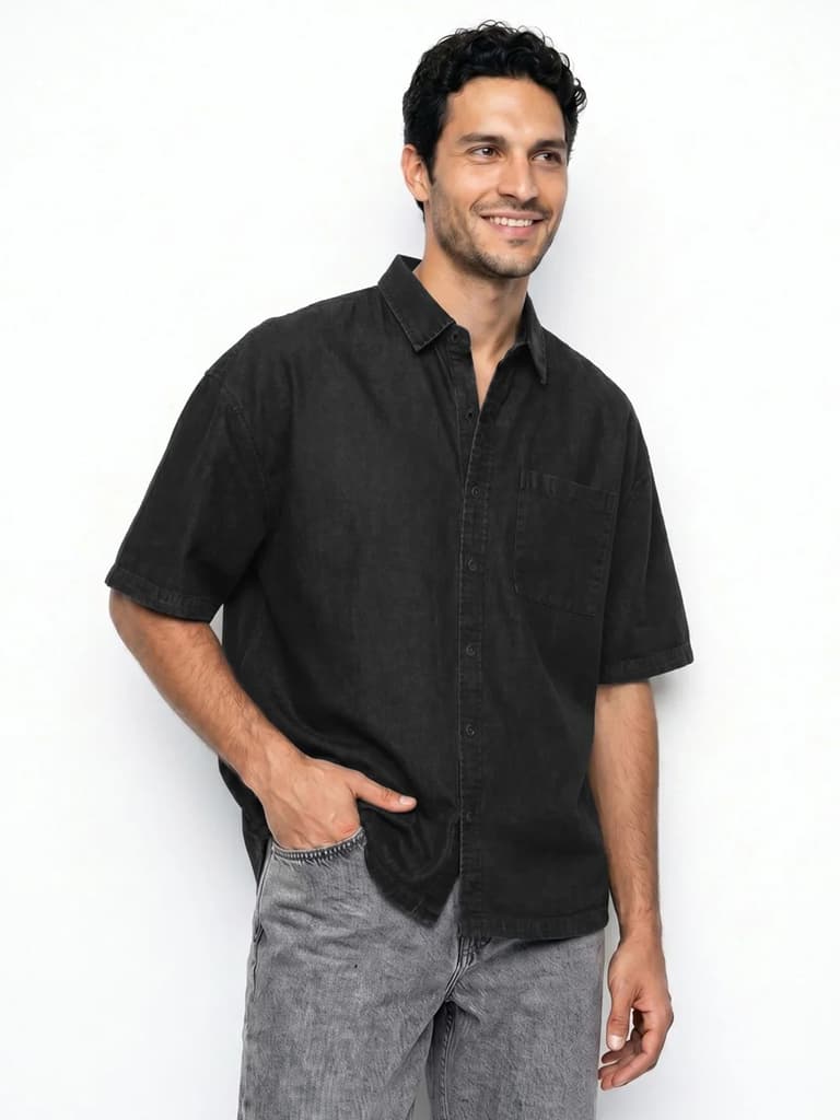Men's Black Oversized Fit Half Sleeve Solid Casual Denim Shirt — photo 2