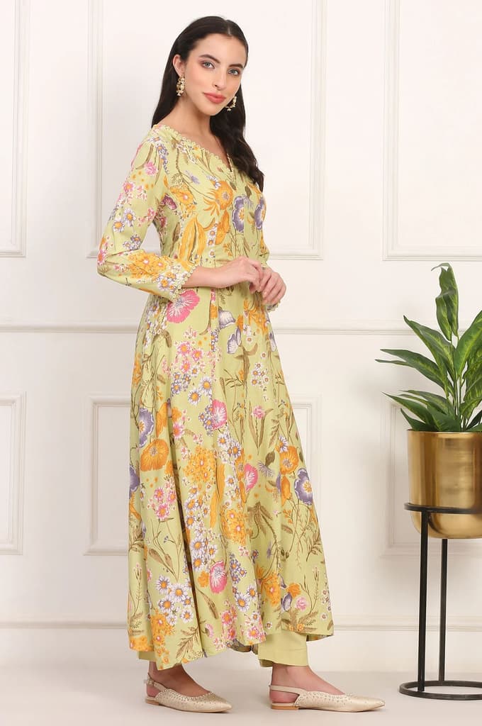 Light Green Floral Printed Rayon Anarkali Kurta, Pant and Dupatta Set — photo 7