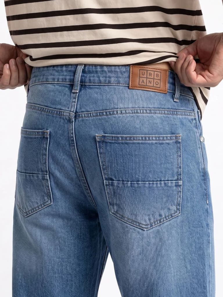Men's Light Blue Relaxed Fit Washed Denim Jeans Non-Stretchable — photo 6