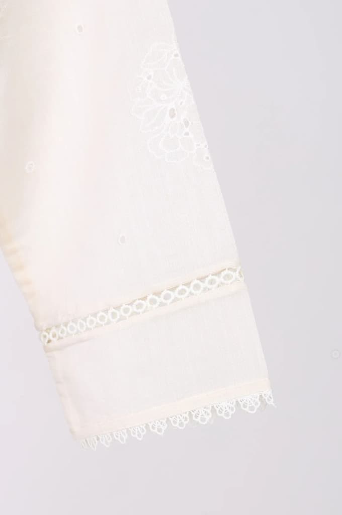 Off White Thread Embroidered Chanderi Straight Kurta with Straight Pants and Organza Dupatta Set — photo 7