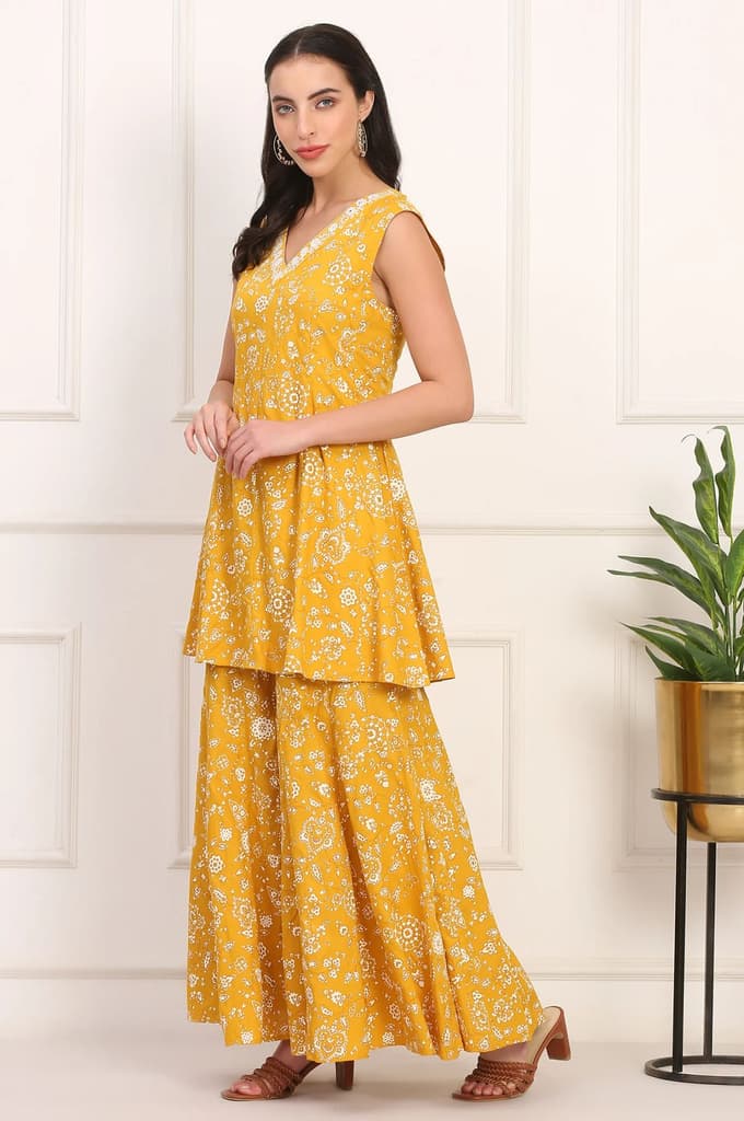Mango Yellow Floral Printed Embroidered Neck Flared Kurta, Sharara and Dupatta Set — photo 4