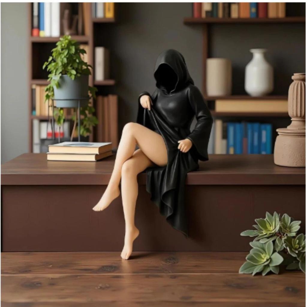 Hooded Silence Figurine – Minimalist Aesthetic Art (Set of 3) — photo 3