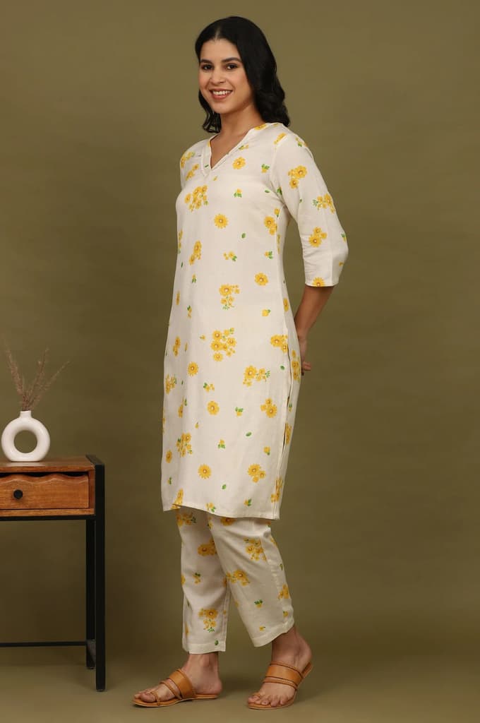 Off-White Floral Printed Rayon Flax Straight Kurta and Pants Co-ord Set — photo 5