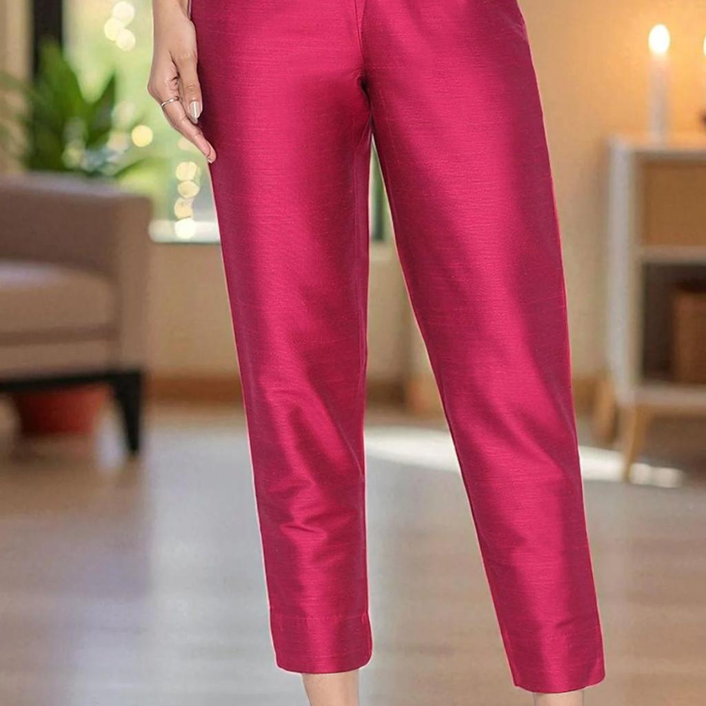 Pink Solid Mid Rise Slub Trousers in Ankle Length
