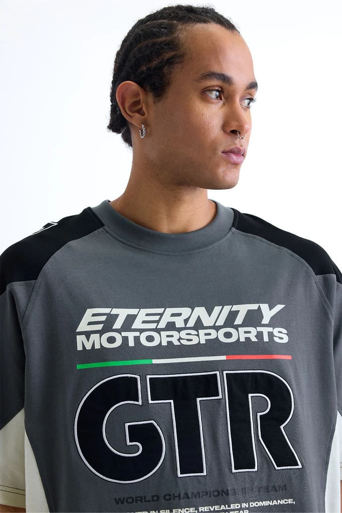 Eternity GTR Oversized T-shirt — photo 5