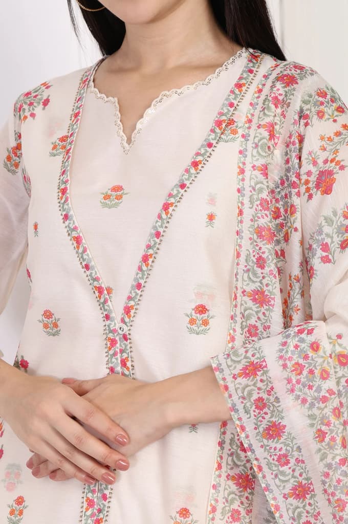Off-White Floral Printed Lace Trim Straight Chiffon Kurta with Inner, Flared Pant and Dupatta Set — photo 4