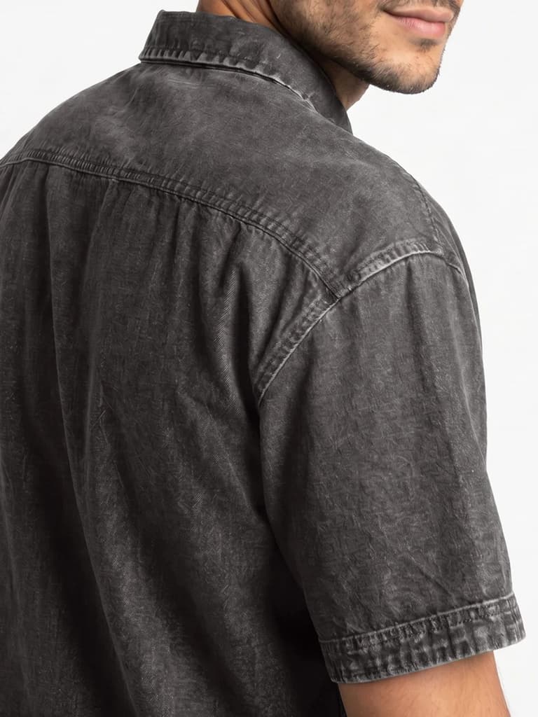 Men's Grey Oversized Fit Half Sleeve Solid Casual Denim Shirt — photo 6