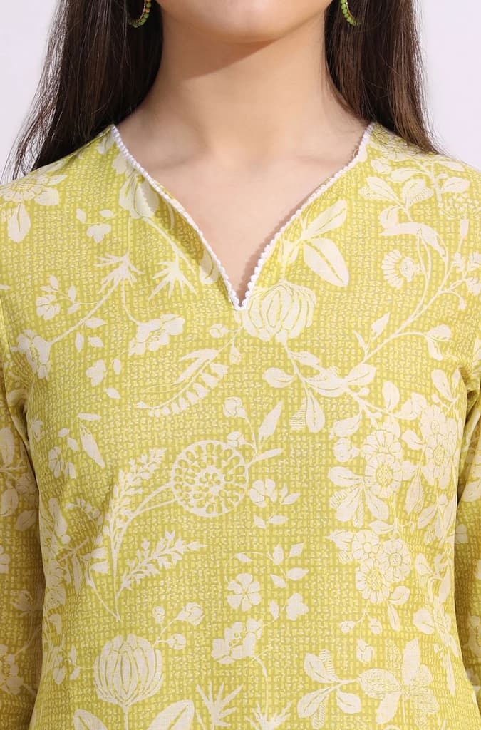 Lime Yellow Bold Floral Printed Cotton Cambric Straight Kurta — photo 4