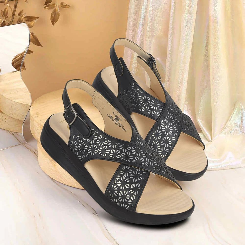 Healers Black Casual Sandal For Women ZUBIE-7E By Liberty — photo 4