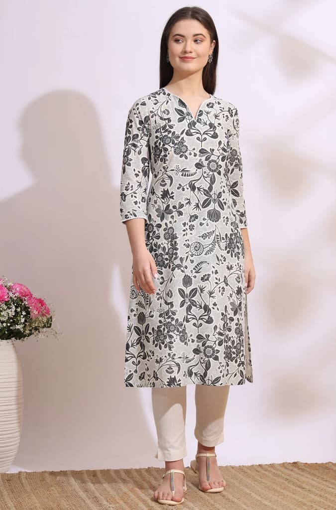Off-White Bold Floral Printed Cotton Cambric Straight Kurta — XS