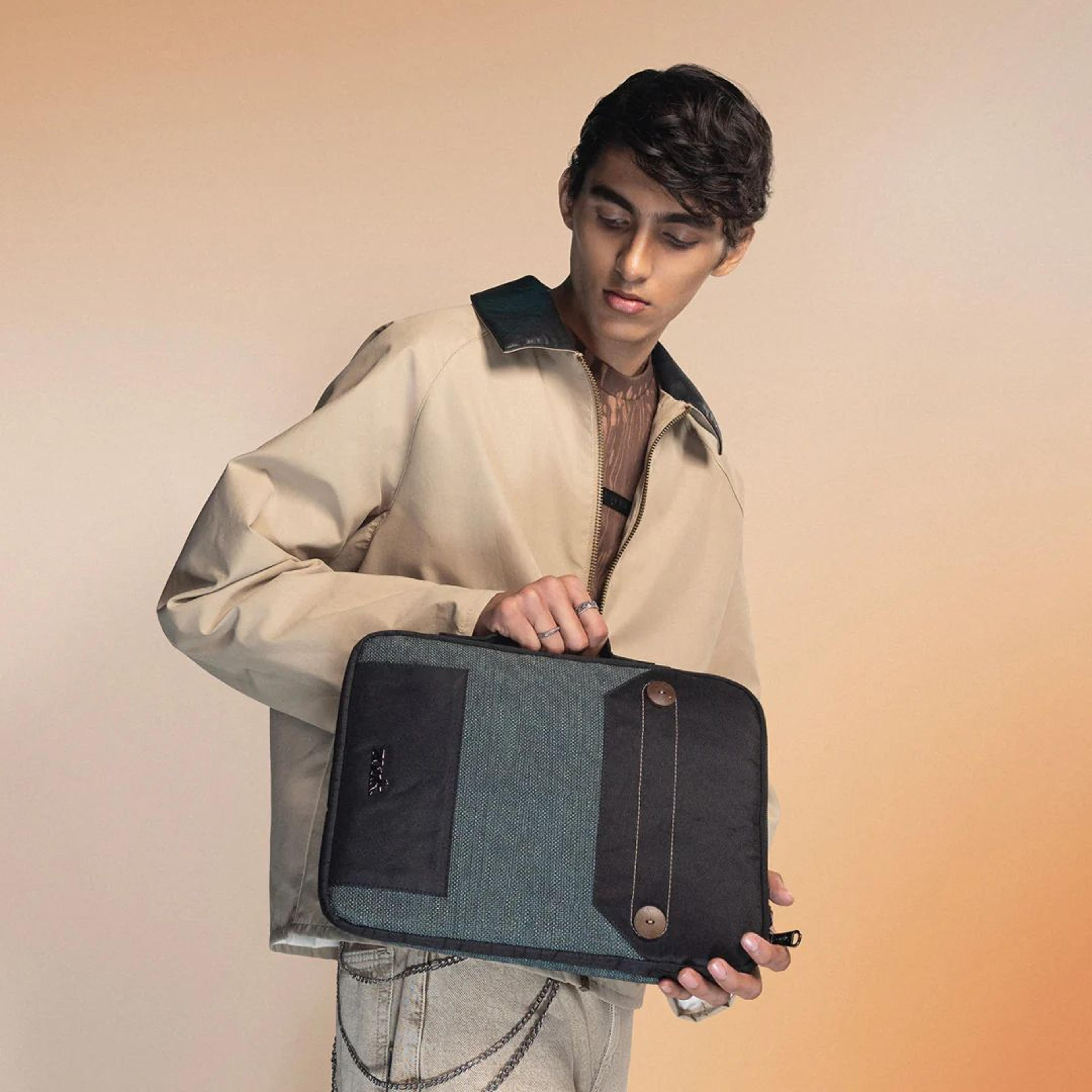 Ajmer Haze Urban Laptop Sleeve - 15.6inch (Black)
