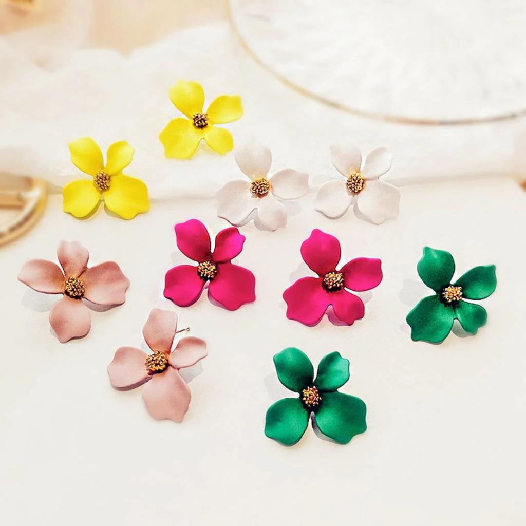 Flowers for Days - Cute Flower Shaped Ear Studs — photo 3