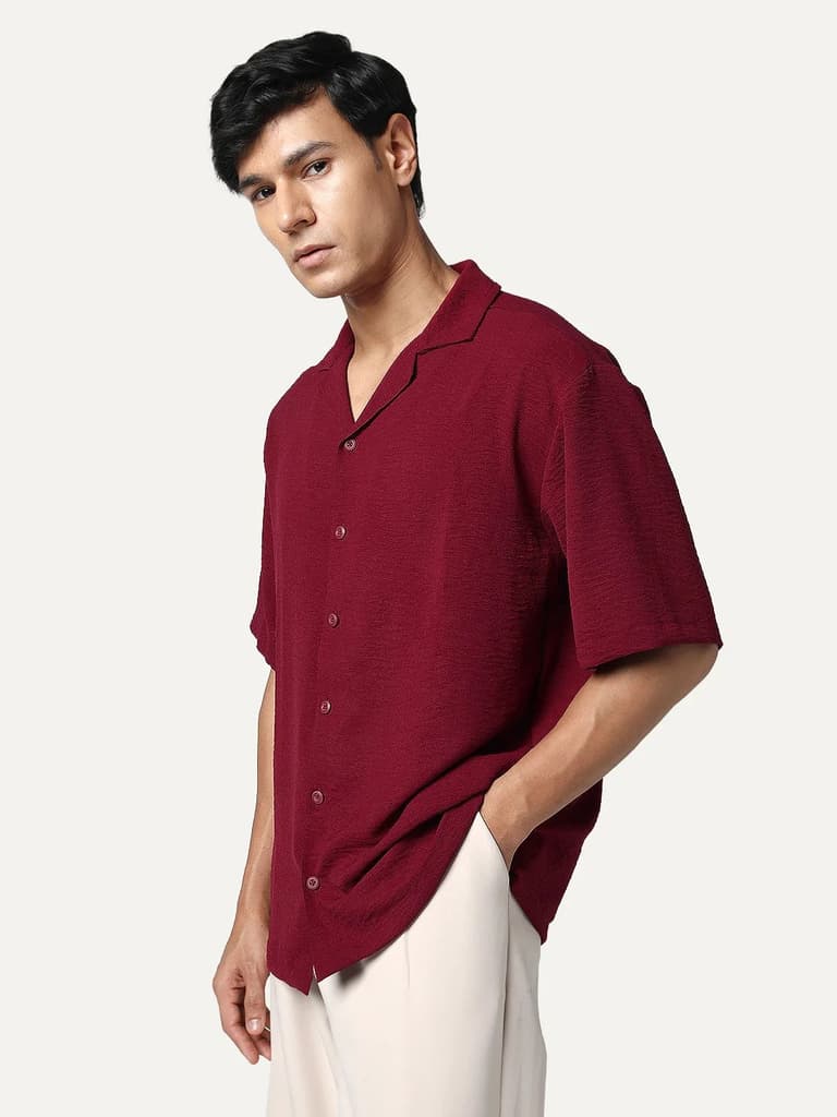Men's Red Cotton Half Sleeve Relaxed Fit Textured Shirt with Cuban Collar — photo 2