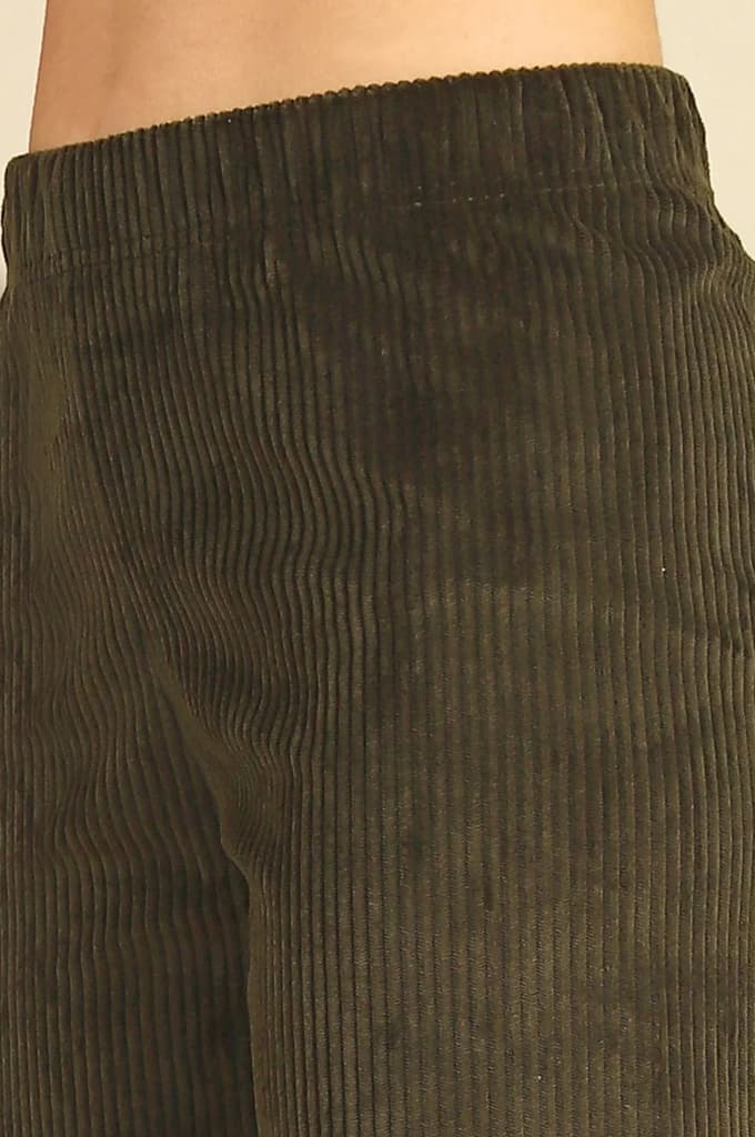 Dark Green Solid Straight Fit Cotton Pants — photo 3