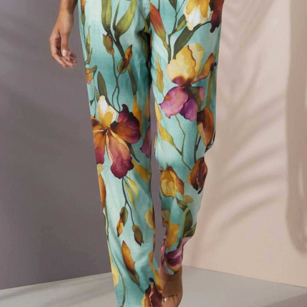 Turquoise Blue Floral Printed Straight Ankle Length Pants