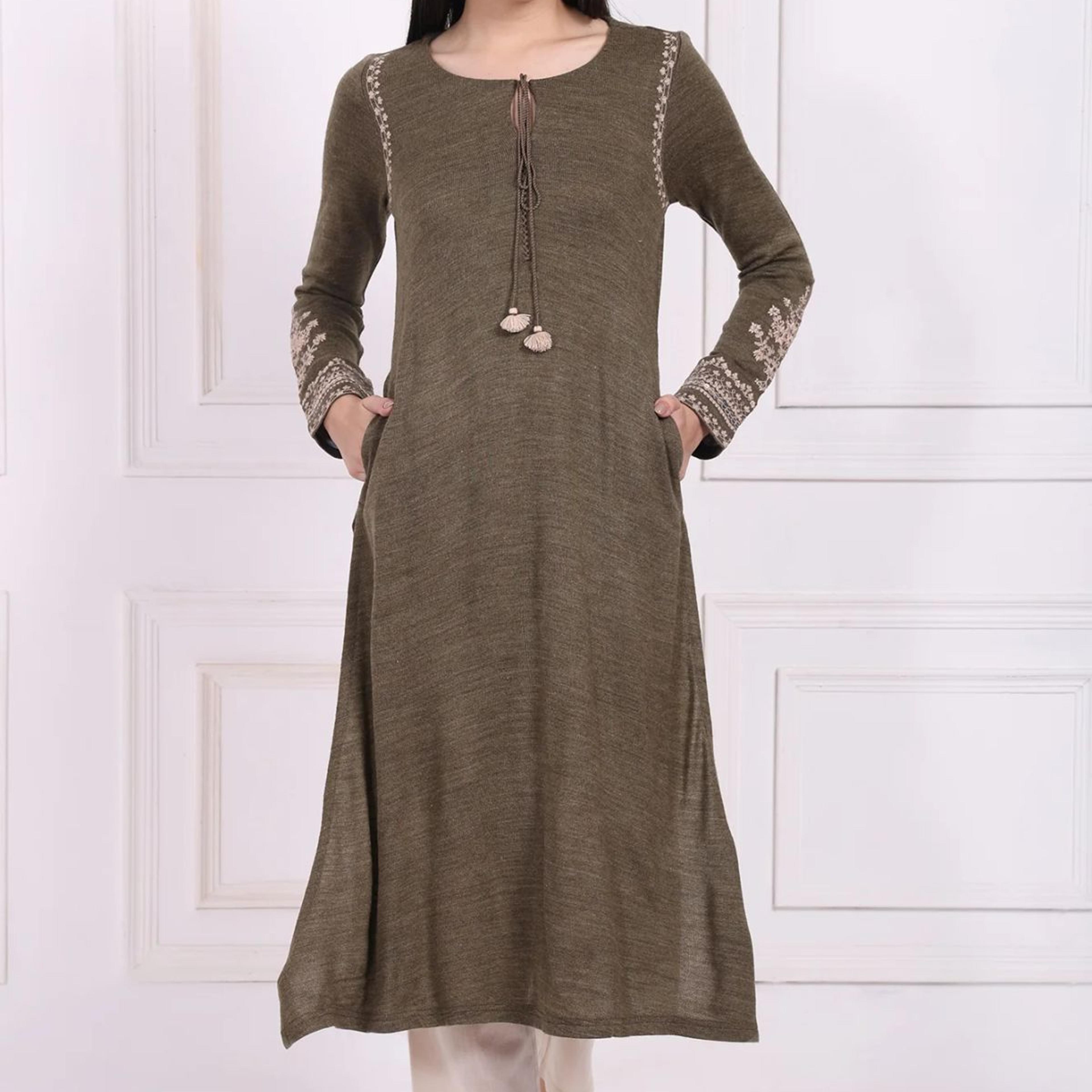 Olive Solid Embroidered Acrylic Straight Kurta
