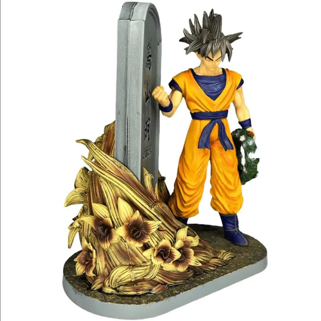 Goku Honors Toriyama Statue : Legend Never Dies — photo 4