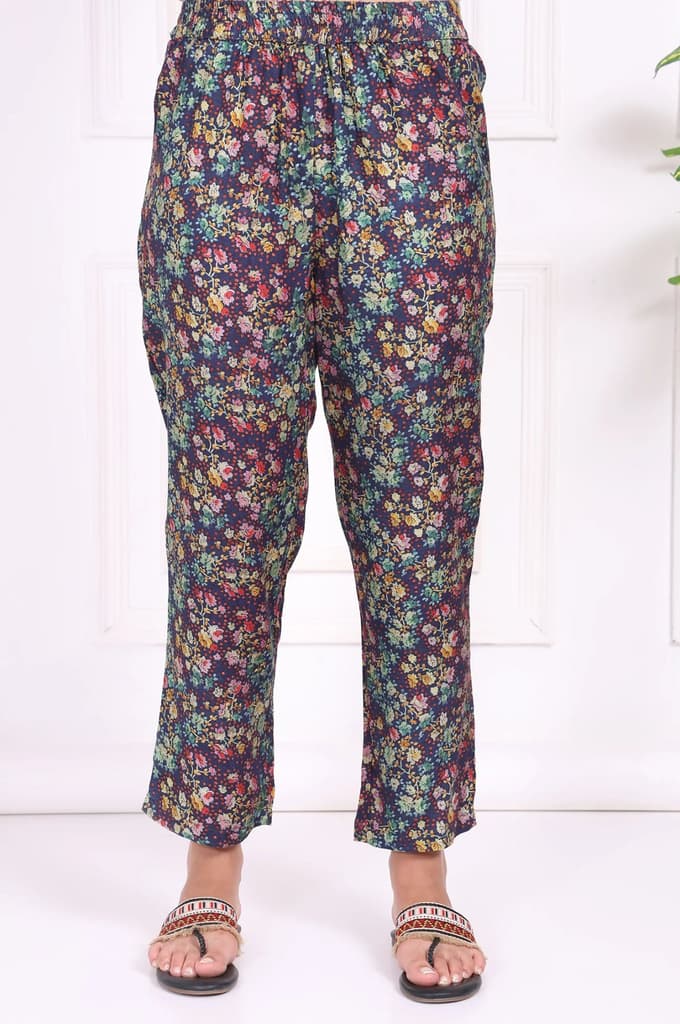 Multicolor Floral Printed Straight Rayon Kurta and Straight Pant Set — photo 7