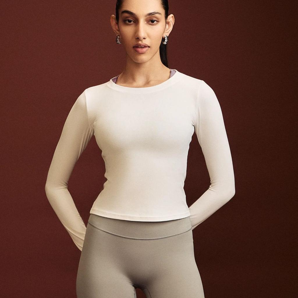 White OnTheGo Fitted Full Sleeves Top