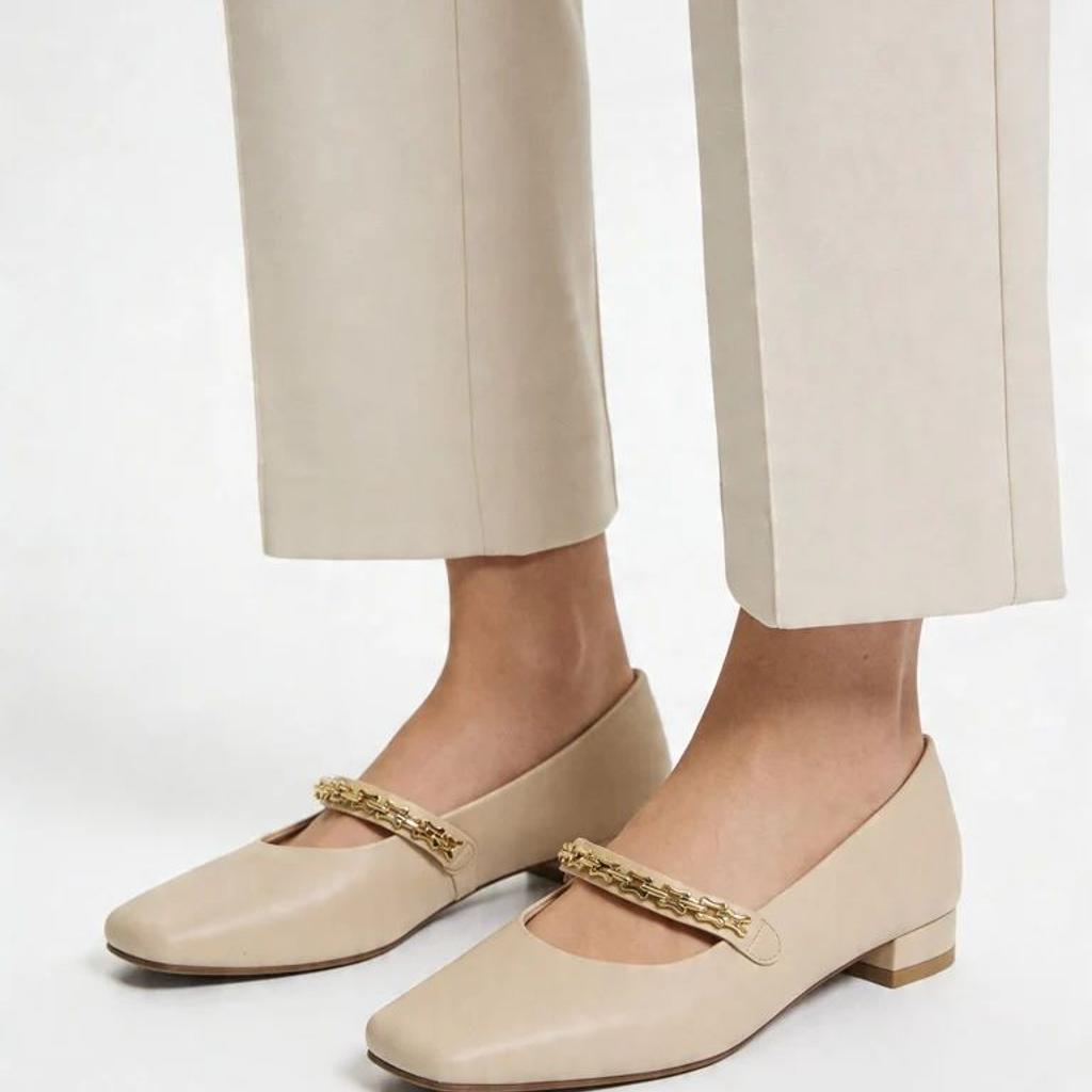 LUNA BLU Ivory Chain Detail Mary Jane Shoes