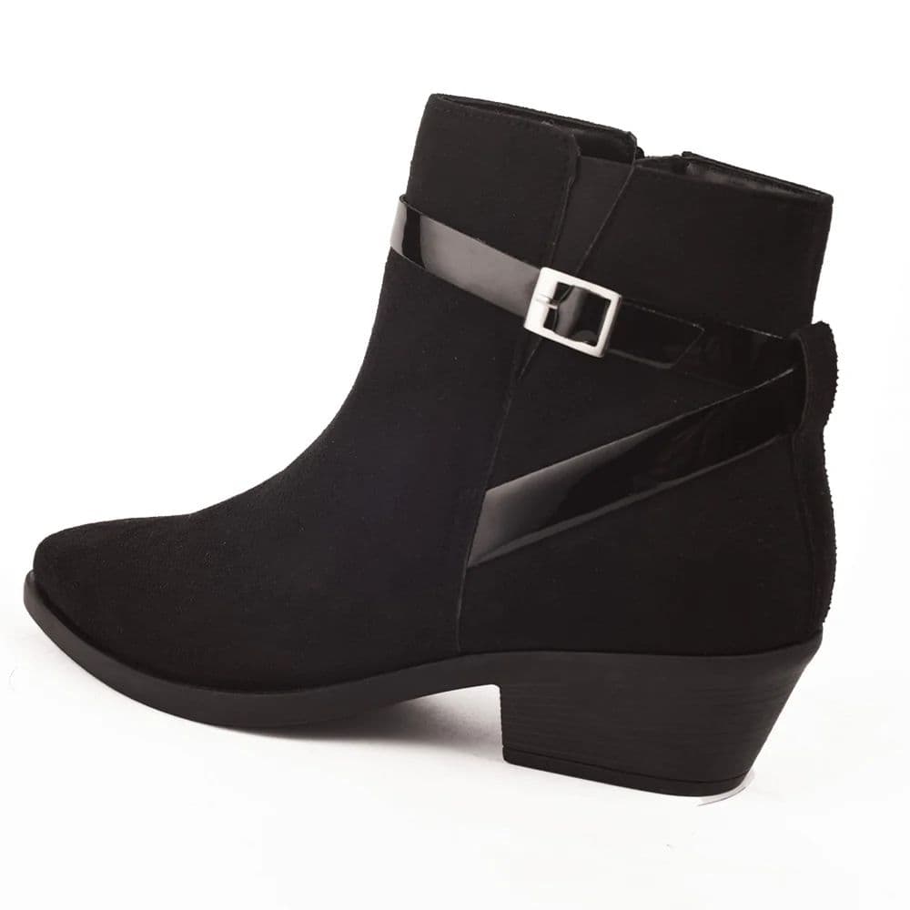 Healers Black Casual Non Lacing Chelsea Boots For Women SOL-10 By Liberty — photo 3