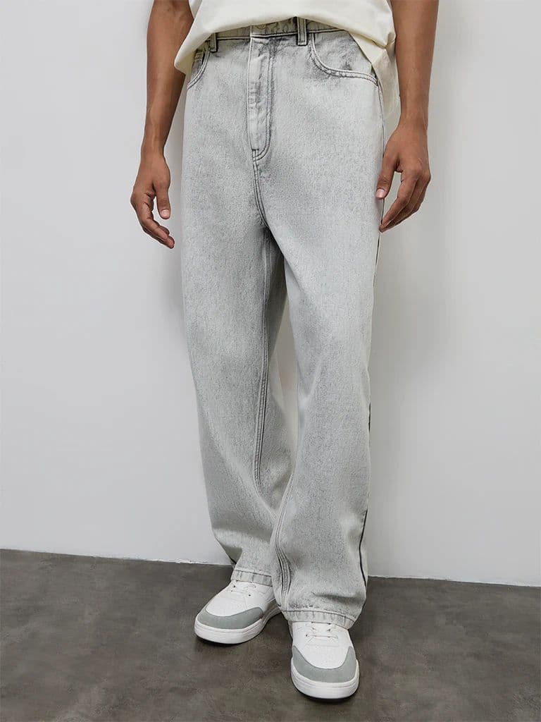 Nuon Grey Faded Mid-Rise Skater-Fit Jeans — photo 2