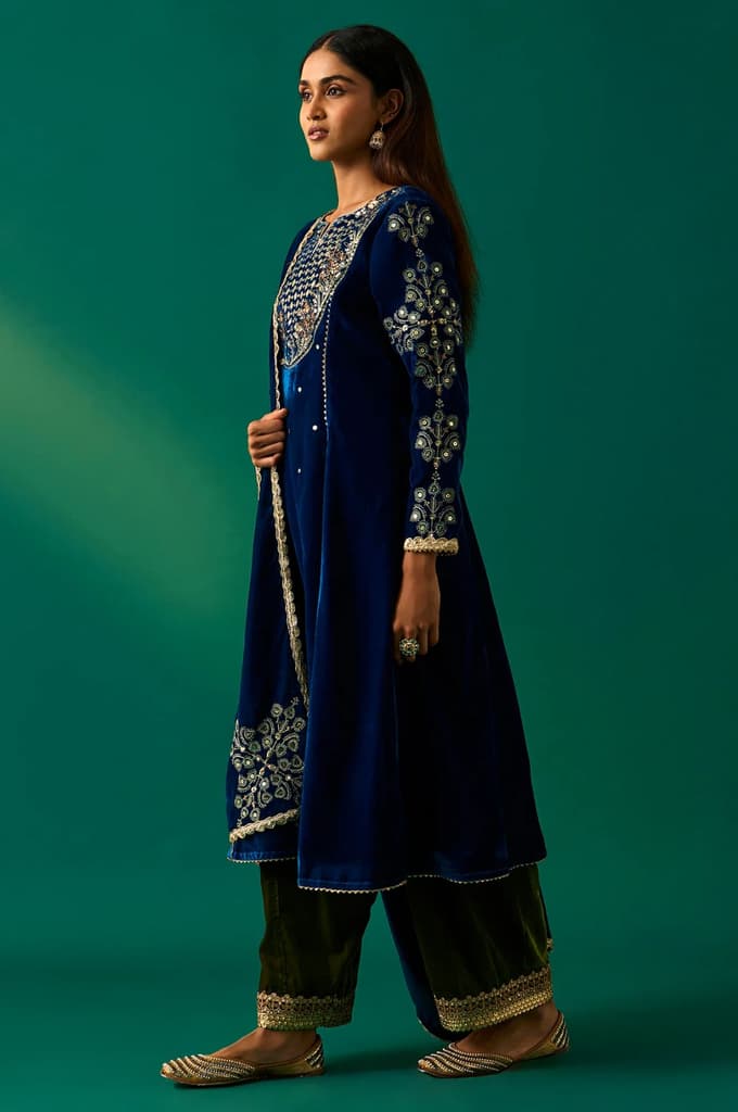 Blue Embroidered Anarkali Velvet Kurta with Salwar and Dupatta Set — photo 2