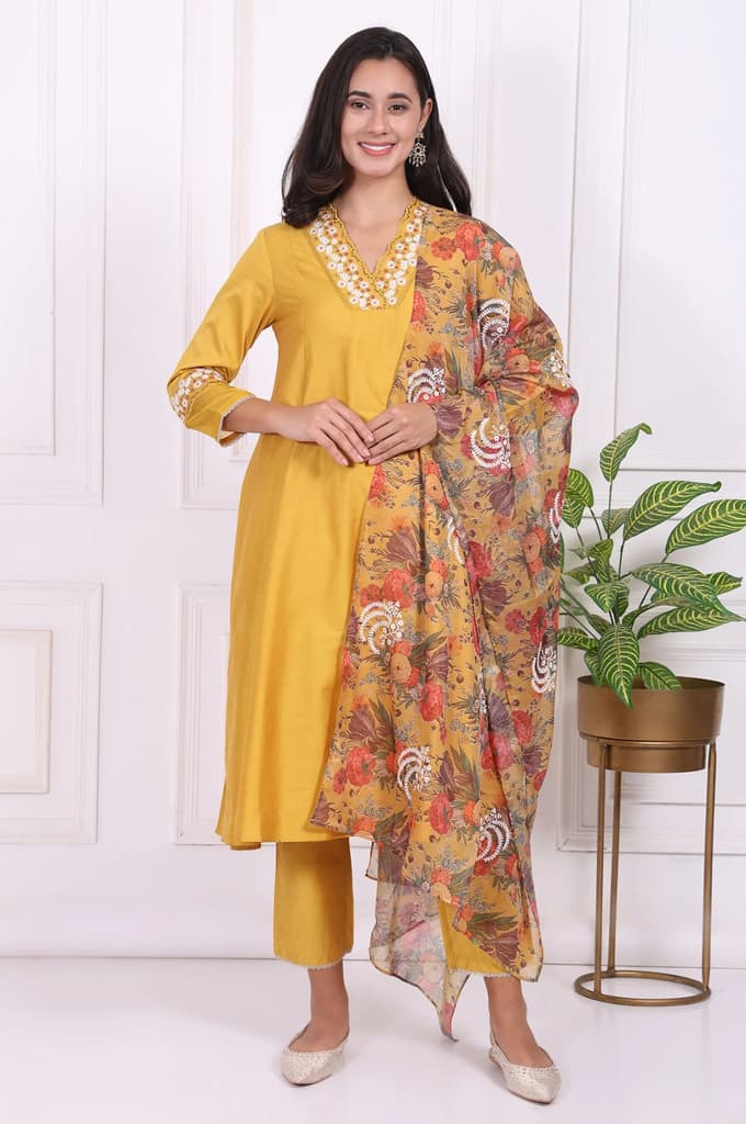 Yellow Embroidered Straight Kurta, Pants and Dupatta Set — photo 2