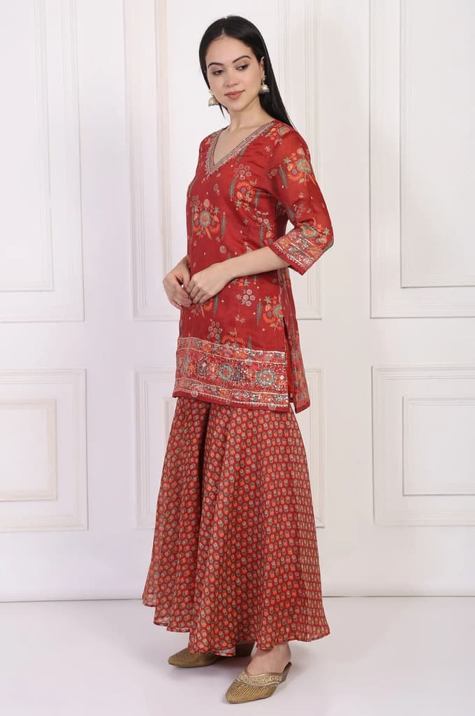 Red Embroidered Straight Jacquard Kurta with Sharara and Dupatta Set — photo 5