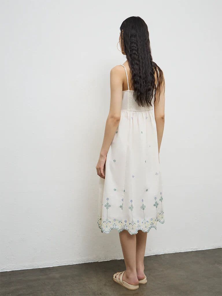 Bombay Paisley Off-White Embroidered Cotton A-Line Dress — photo 4