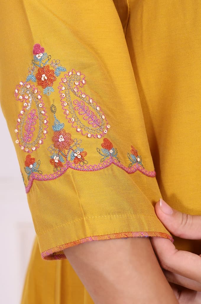 Yellow Embroidered Flared Kurta — photo 7