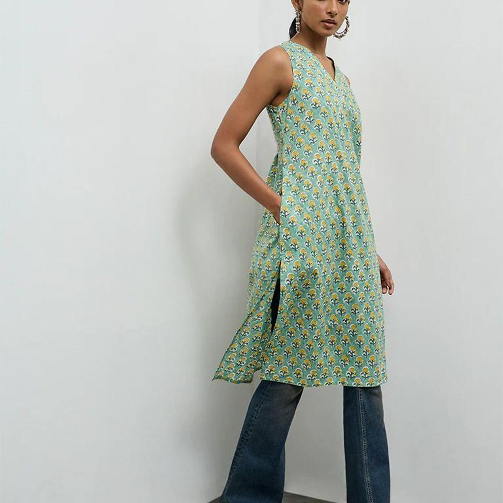 Utsa Mint Floral Printed Cotton Straight Kurta