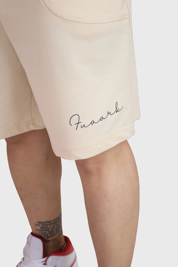 Weekend Oversized Shorts Beige — photo 4