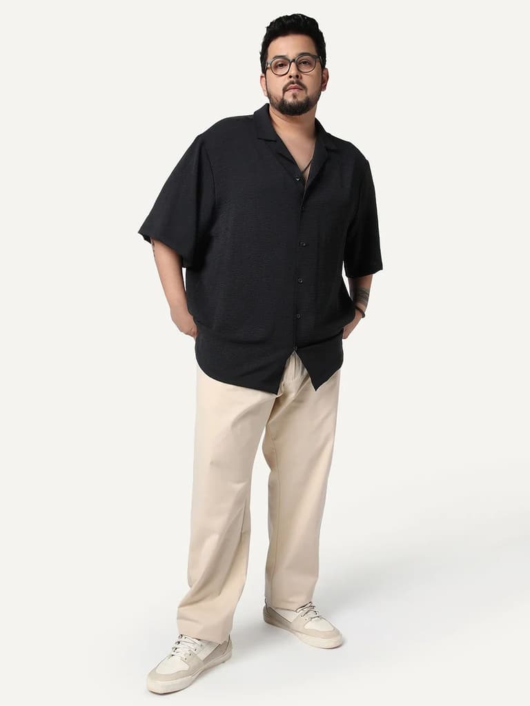 Plus Men's Black Cotton Half Sleeve Relaxed Fit Textured Shirt with Cuban Collar — photo 4