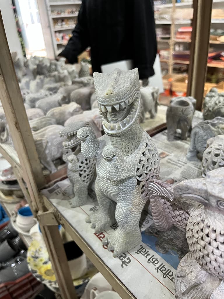 Dinosaur Figurine | Statue | Ceramic | White