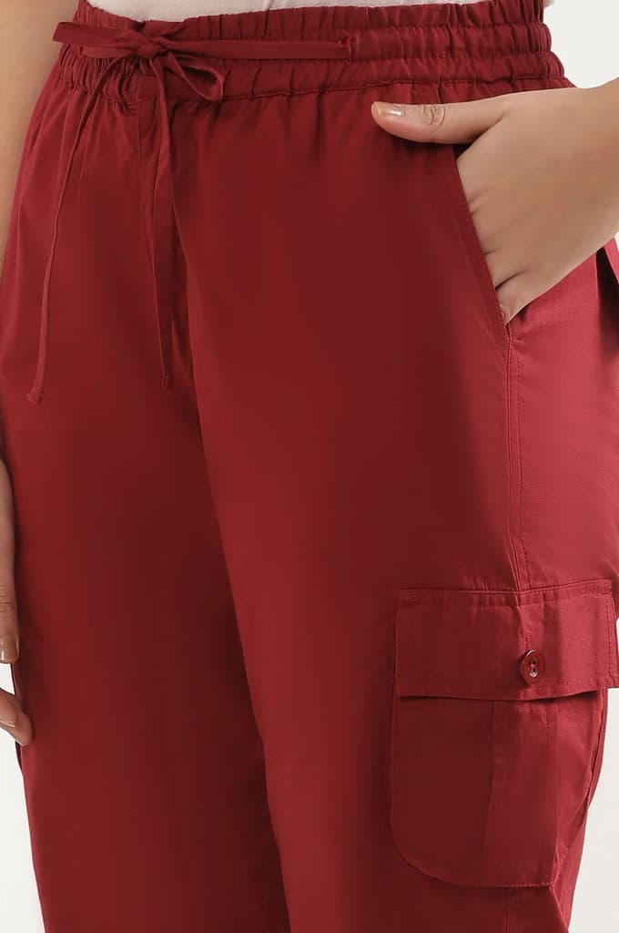 Red Solid Tapered Cotton Pants With Drawstring — photo 7